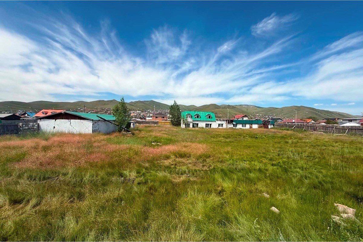 2100m² land for sale — 9