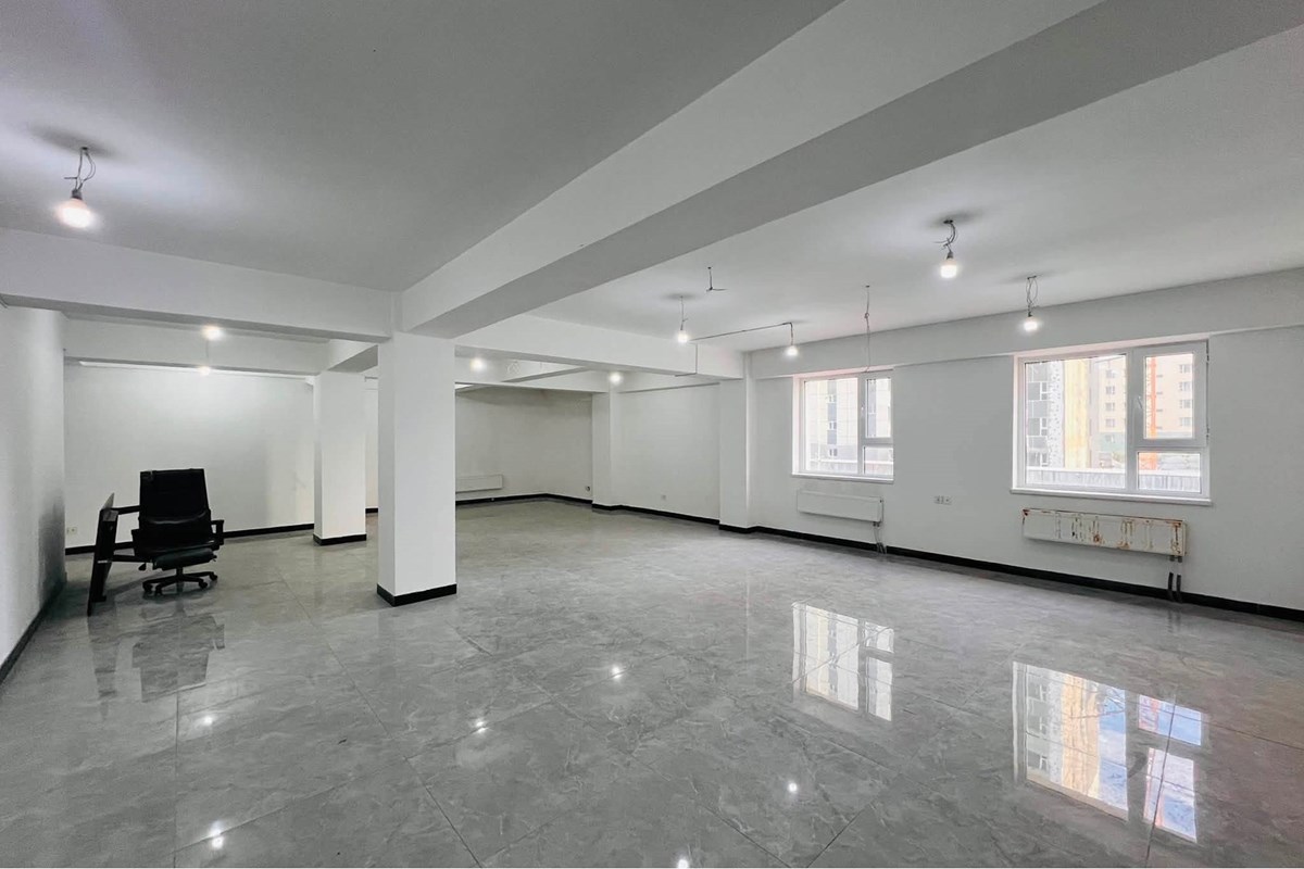 88.68m² retail space for sale — 4