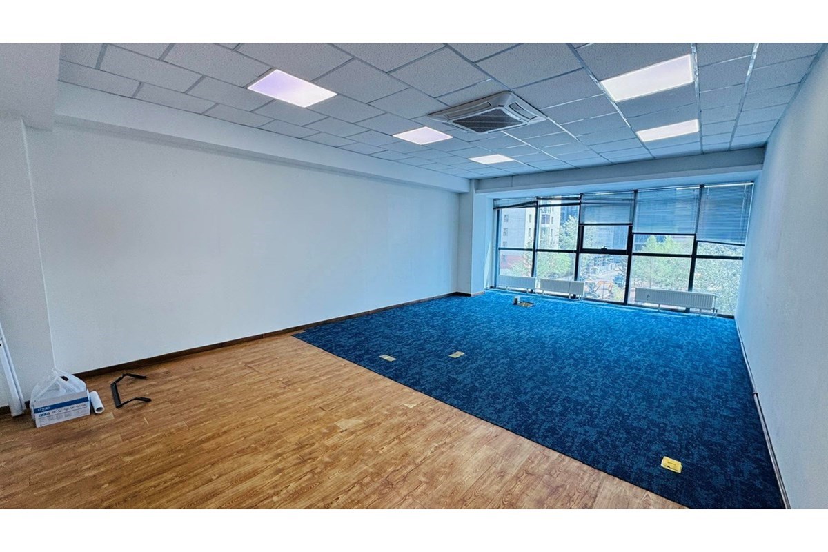 10m² office for rent — 3