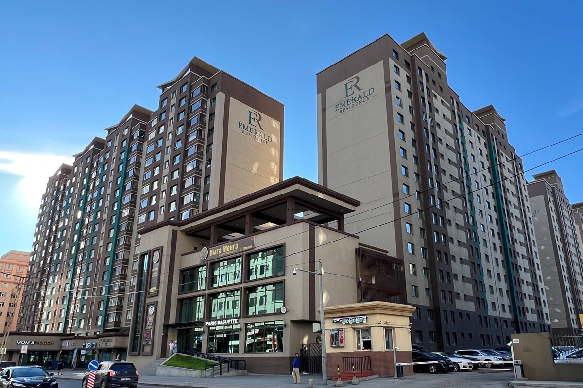 Emerald Residence-д 4 өрөө байр худалдана