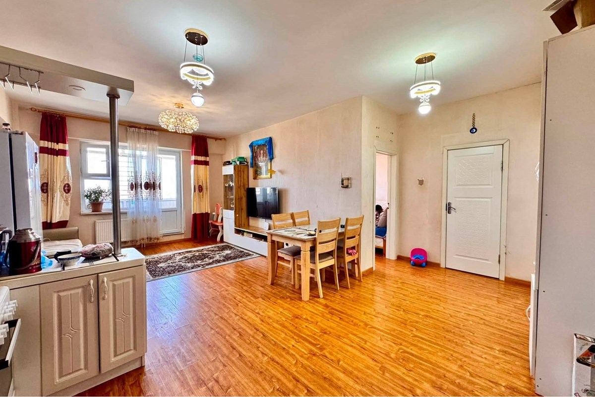 2-room apartment in Nisekh, Building 81 — 3