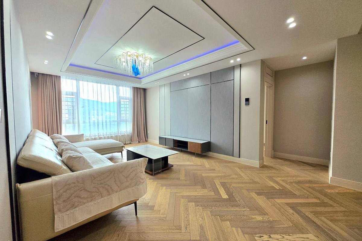 "Luxurious 3-Bed in Хан-Уул, Хүннү 2222 Complex" — 3