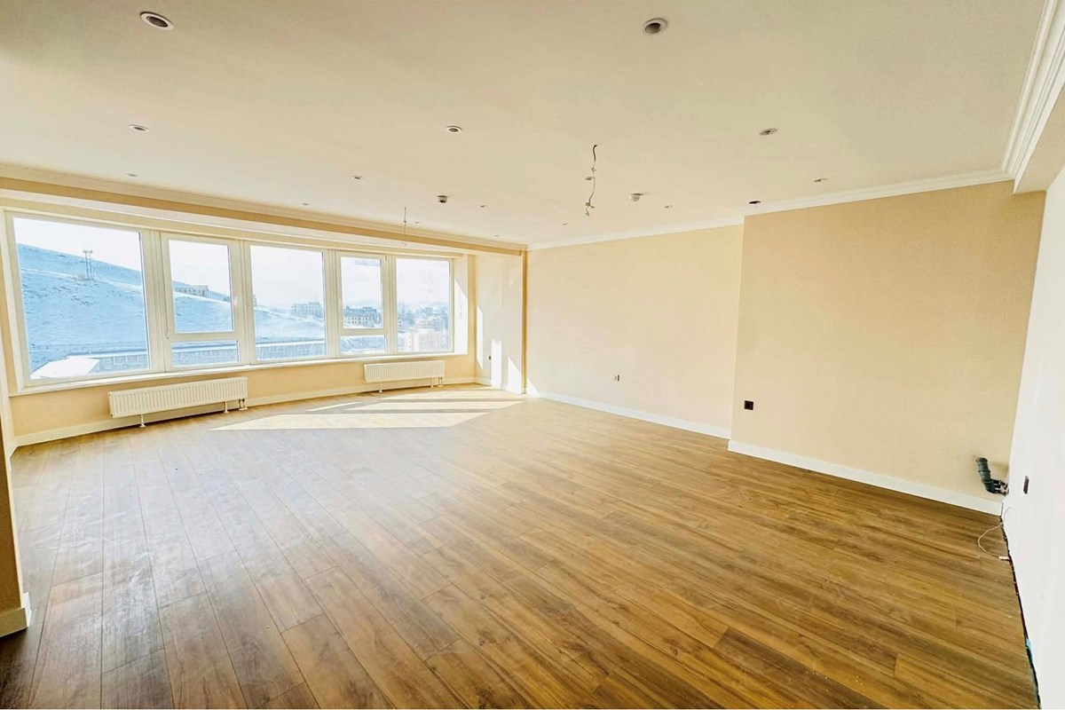 4-room apartment for sale — 8