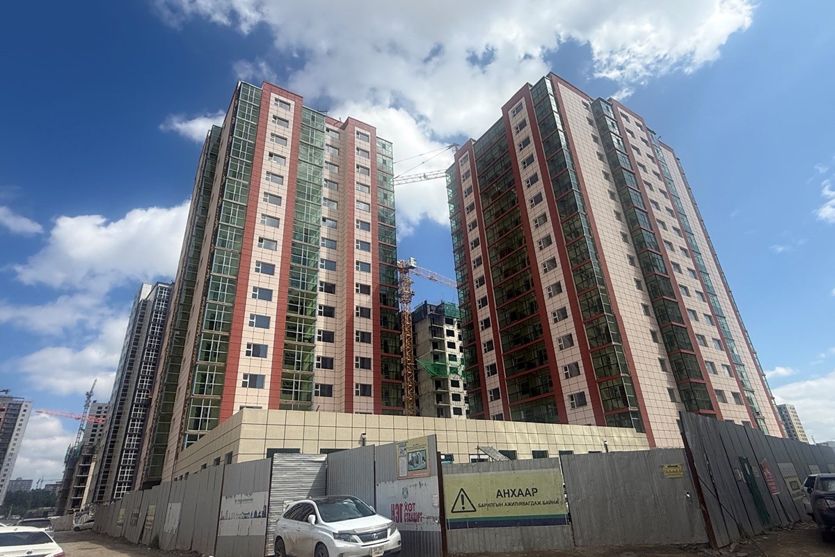 Шинэ амгалан В5-р блок 3 өрөө- 64.50m2 16/8