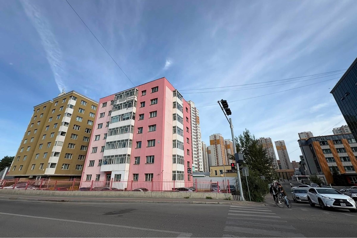 Нарны хорооллын урд 50мкв 2 өрөө байр