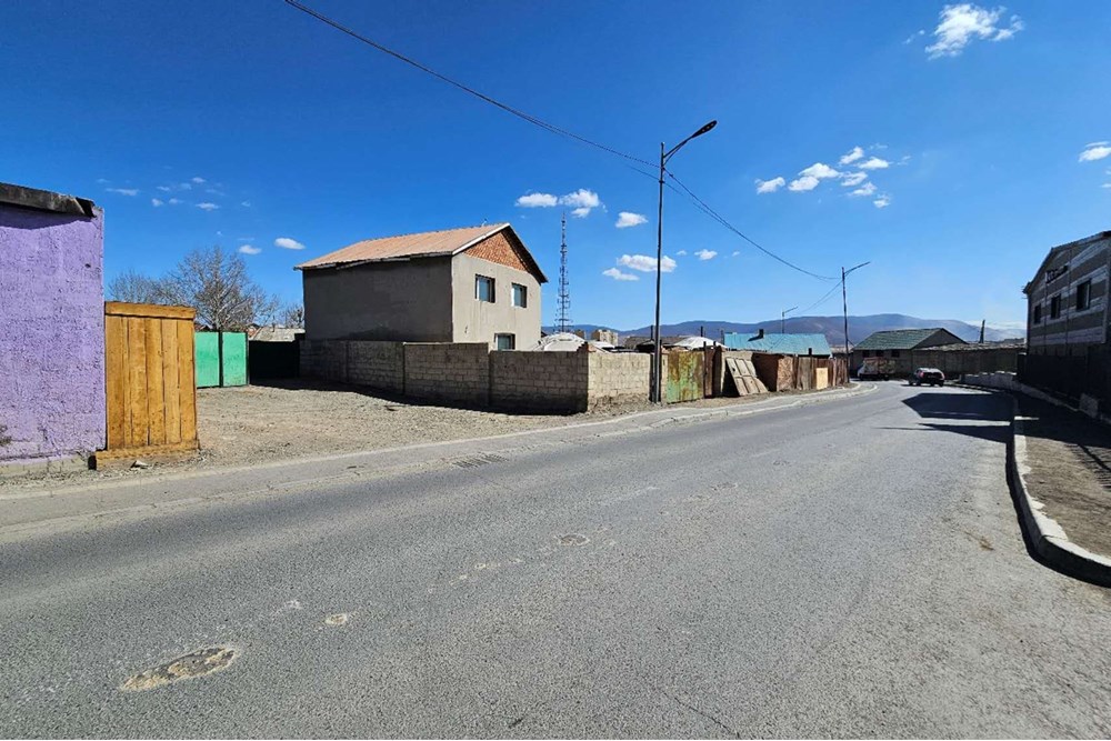 "Баянгол дүүрэгт ховор боломж: 700 м² газар"