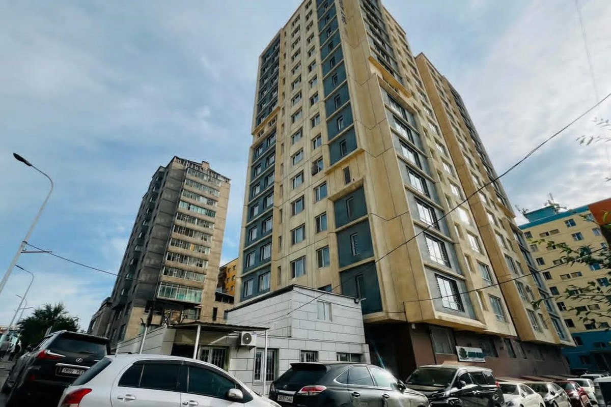Хорооллын E-Mart урд бие даасан объект