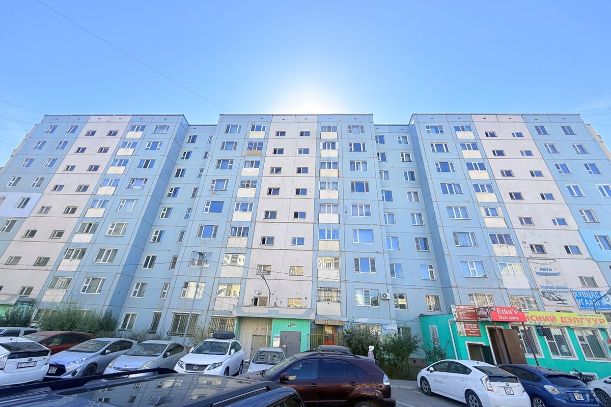 БГД 3 4-р хороололд 1 өрөө байр түрэнслүүлнэ