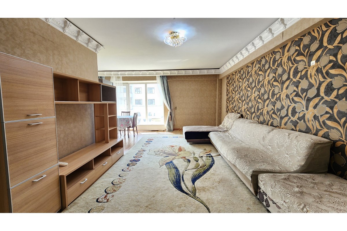 2-room apartment for rent — 3