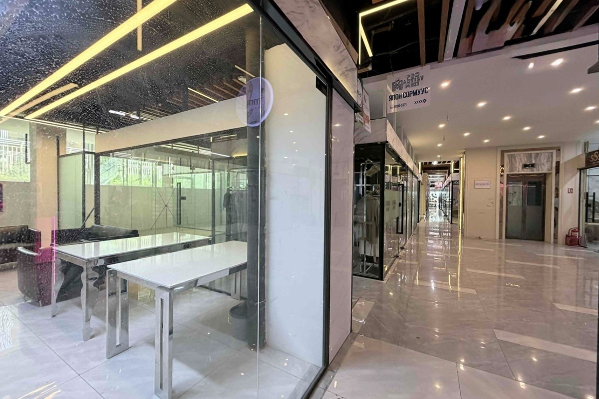 retail space for sale — 7