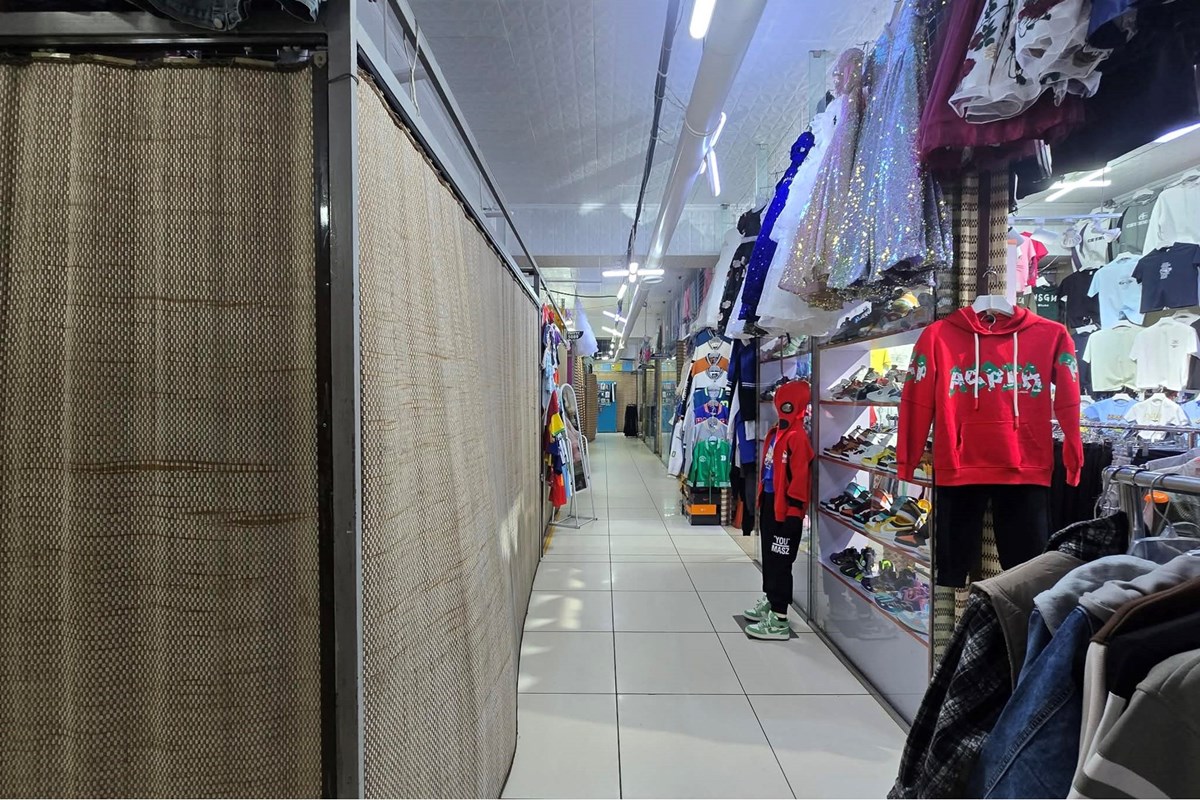 14.4m² retail space for sale — 2