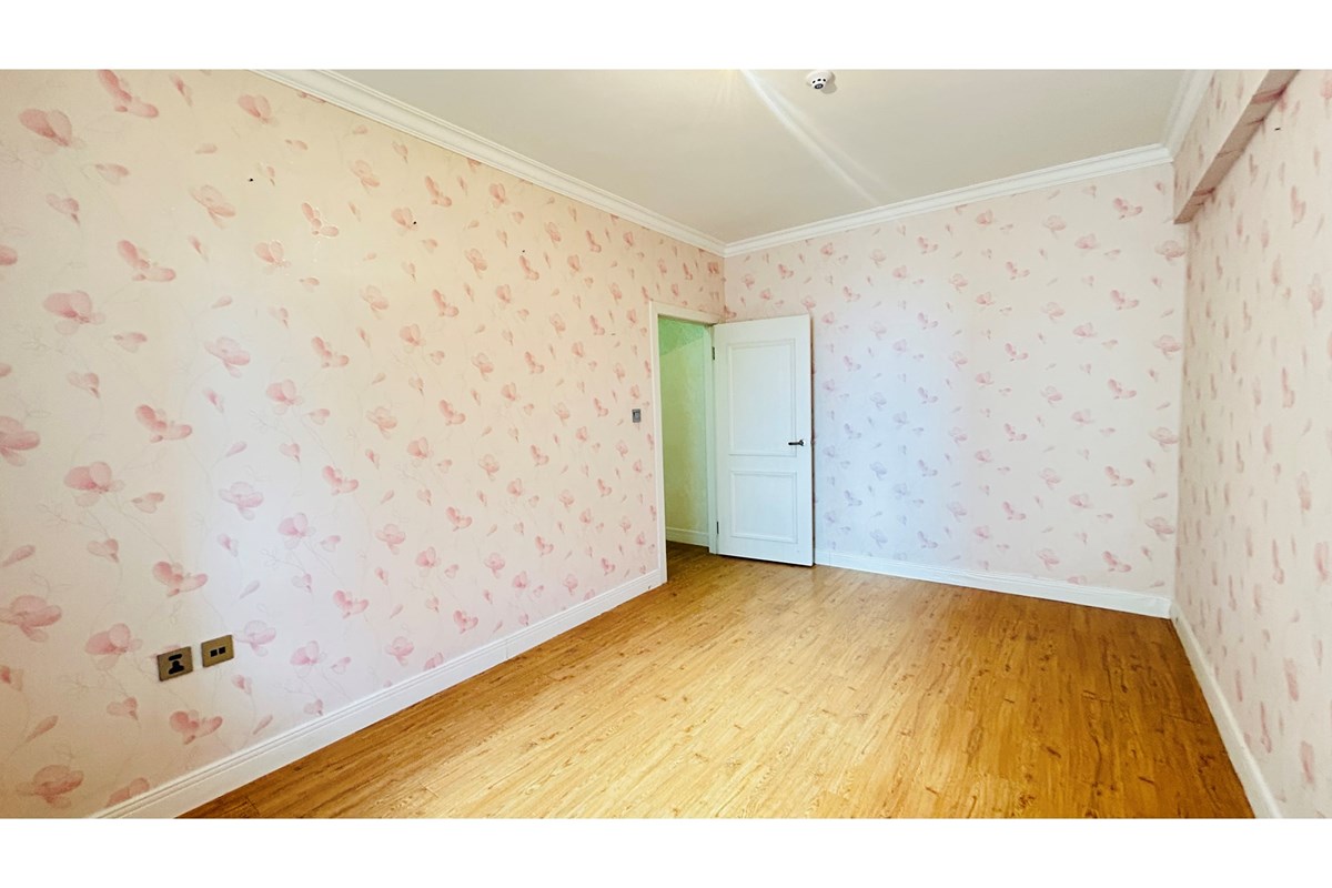 5-room apartment for sale — 12