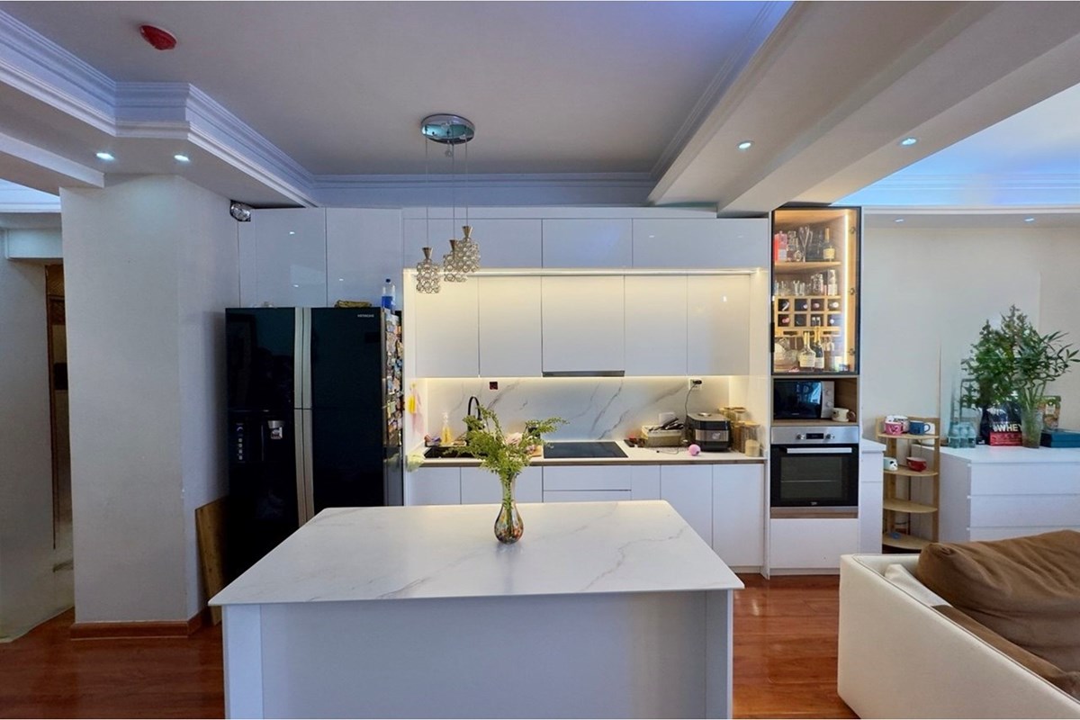 4-room apartment for sale — 8