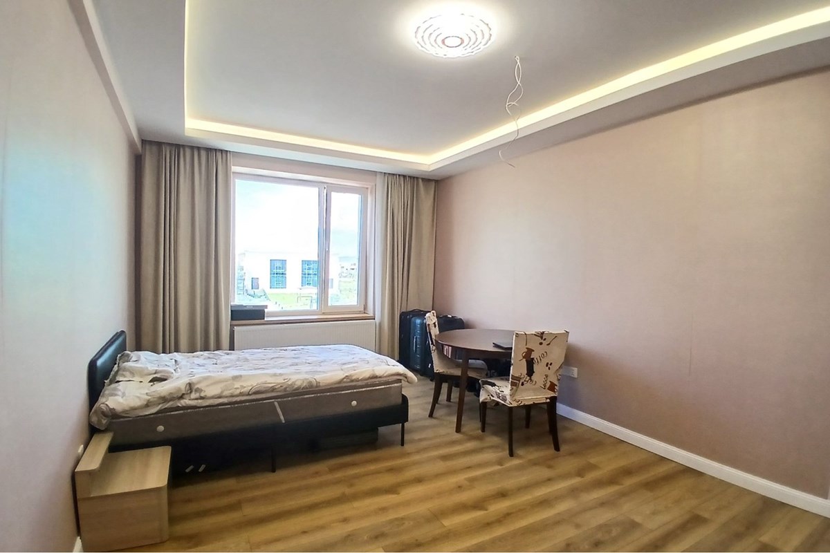 4-room house for rent — 12