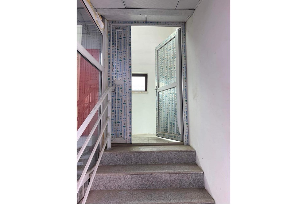 130m² retail space for sale — 4