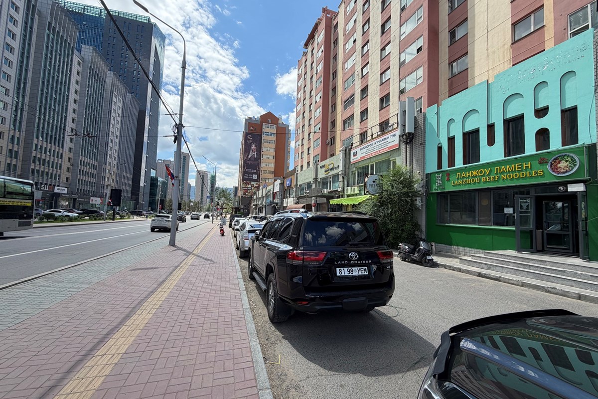 Энхтайвны гүүр зам дагуу 123мк талбай худалдана