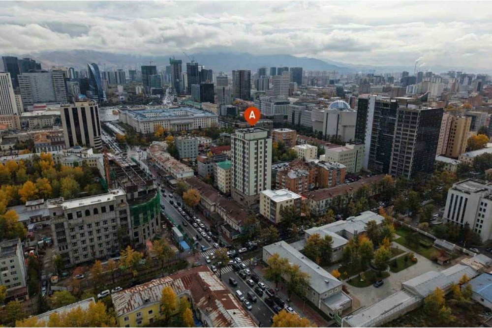Талбайн хойно орон сууц түрээслүүлнэ.