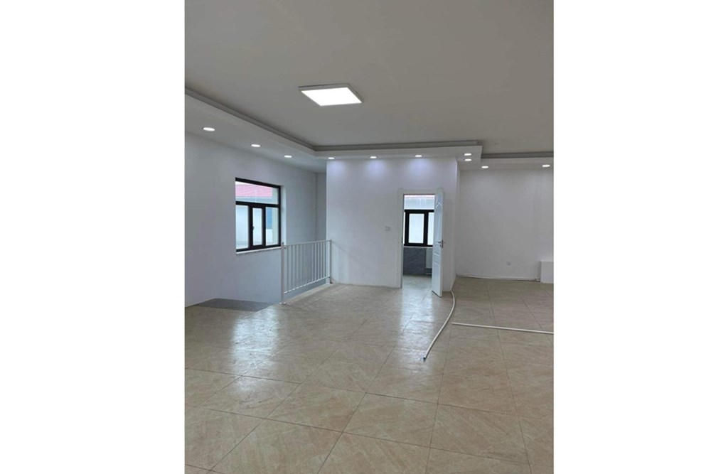 130m² retail space for sale — 9