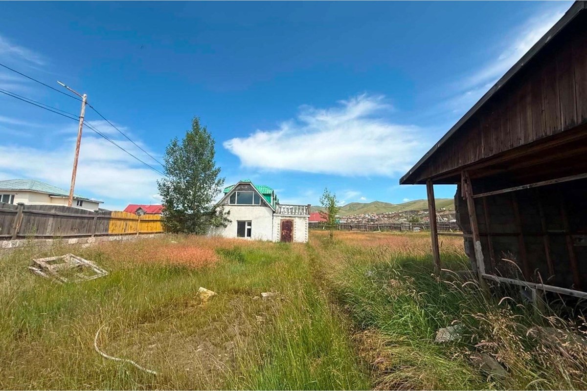 2100m² land for sale — 2
