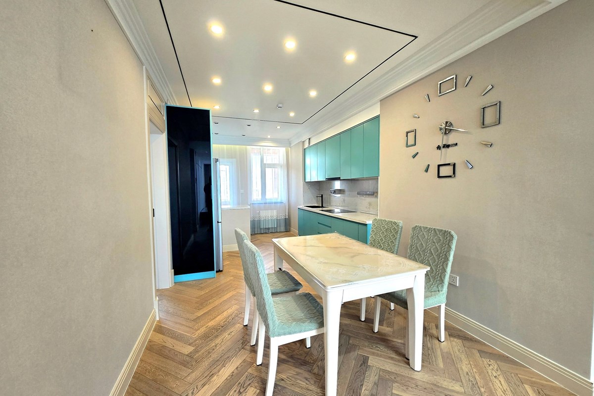 "Luxurious 3-Bed in Хан-Уул, Хүннү 2222 Complex" — 7