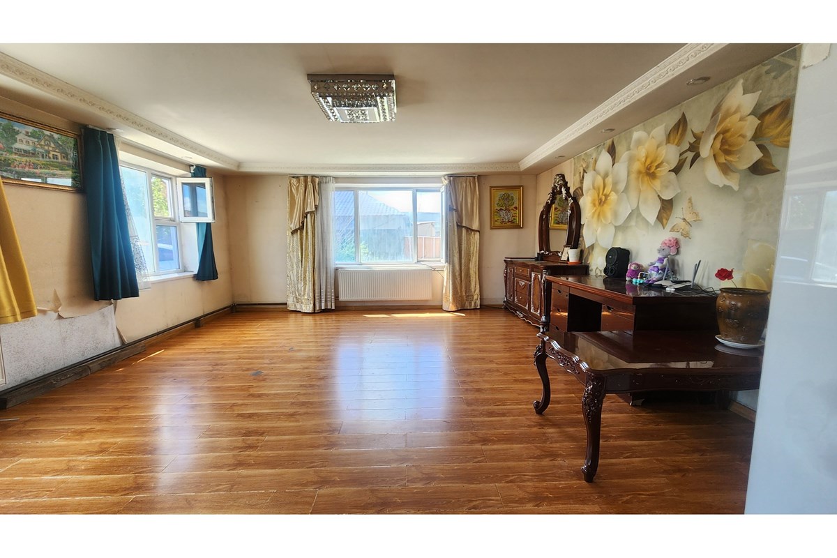 230m² land for sale — 11