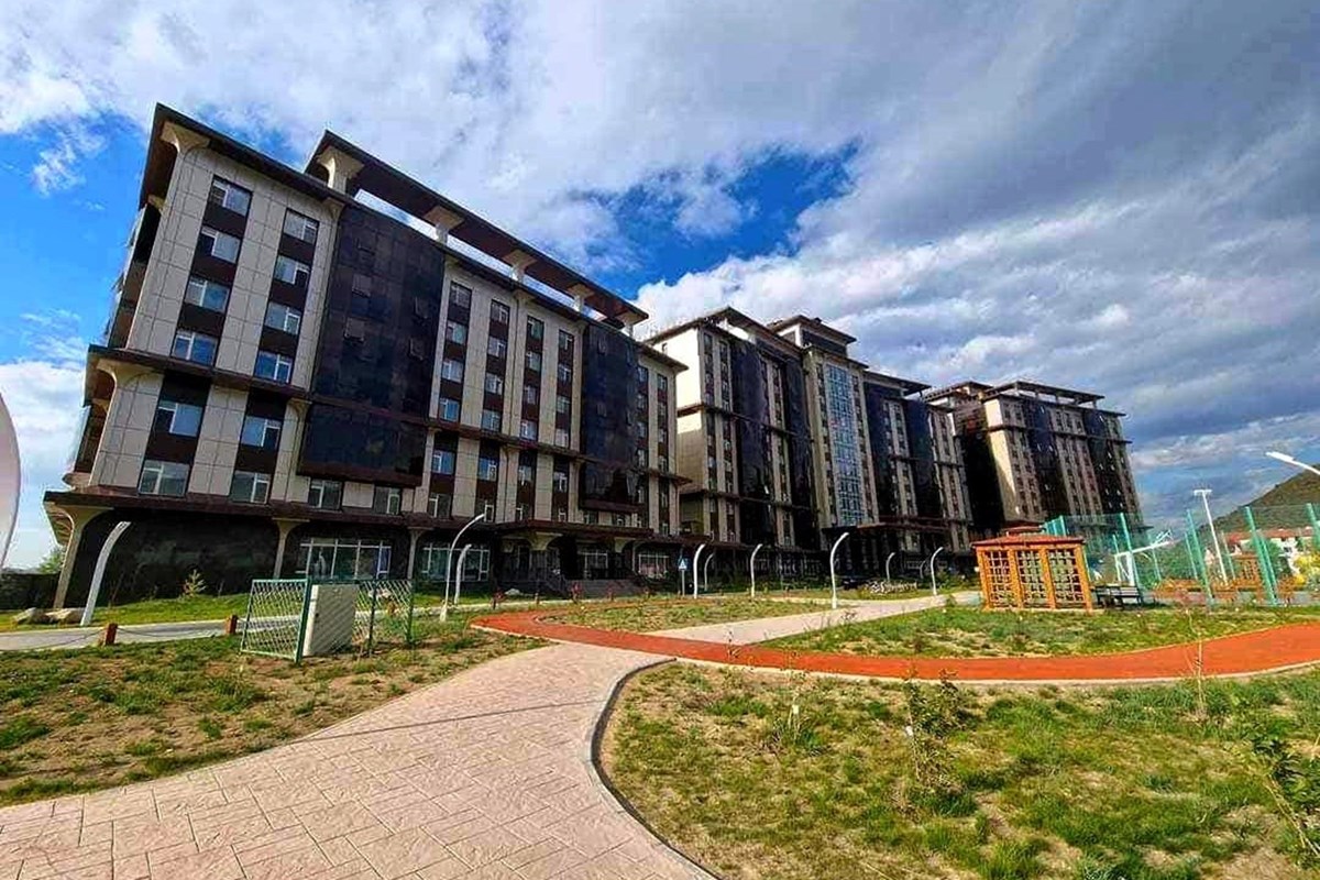 Бага тэнгэрийн аманд 3 өрөө худалдана