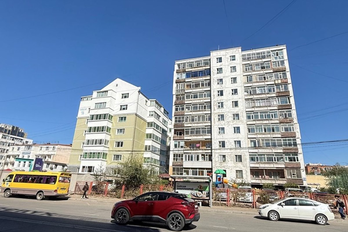 13 хороолол Натурын зүүн талд 2 өрөө хөлслүүлнэ