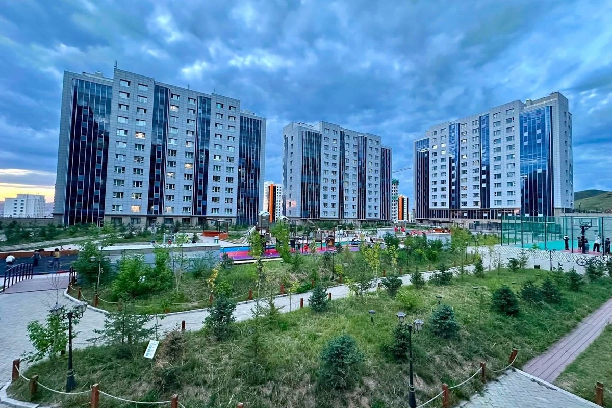 Happy residence хотхонд 3 өрөө байр түрээслүүлнэ