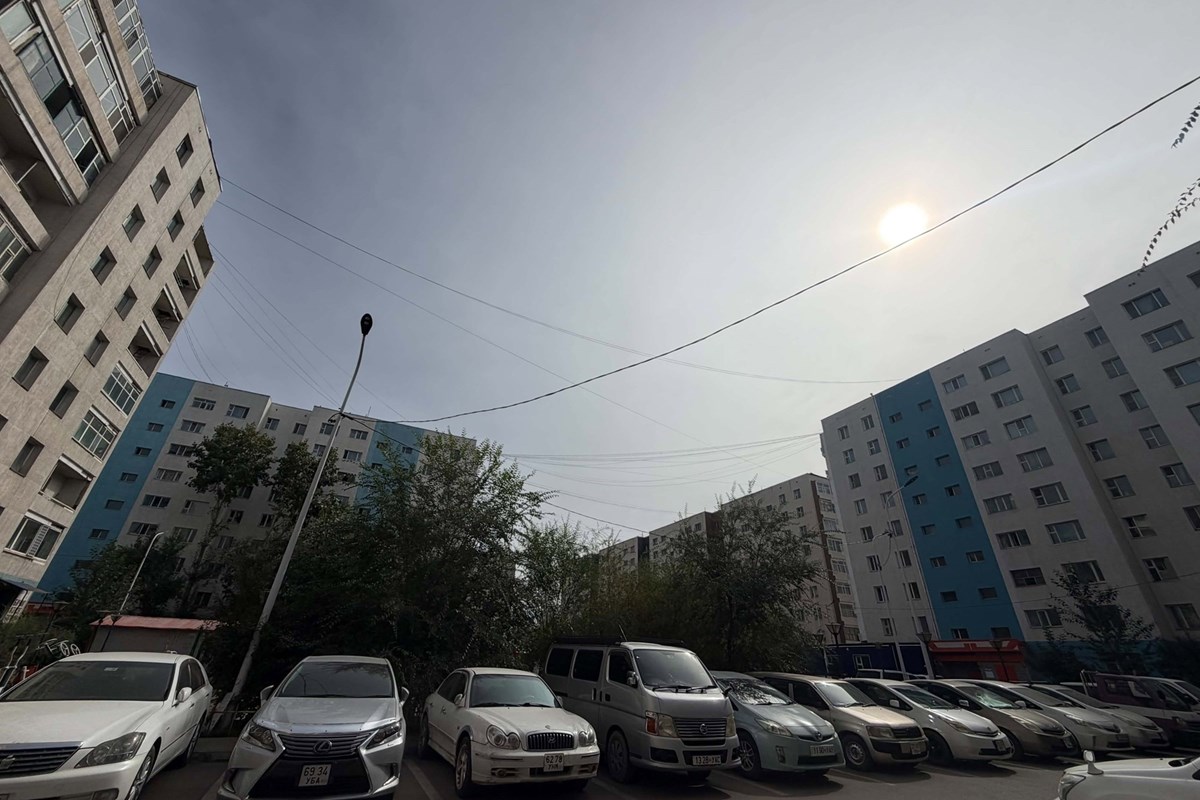 "10-р хороололд засвартай 2 өрөө худалдана.