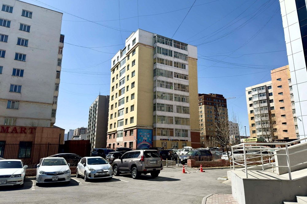 382мкв худалдааны талбай зарна
