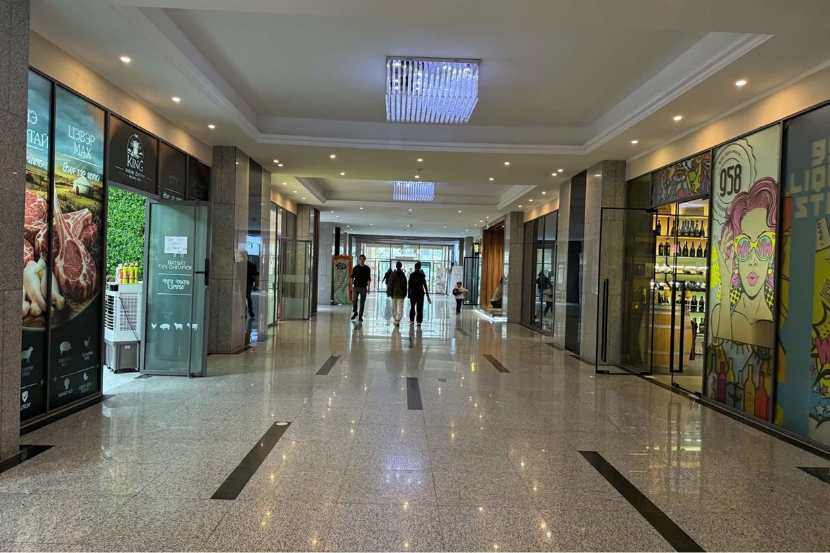 343m² retail space for sale — 7