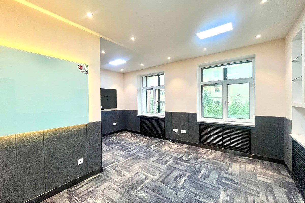 120m² office for rent — 5