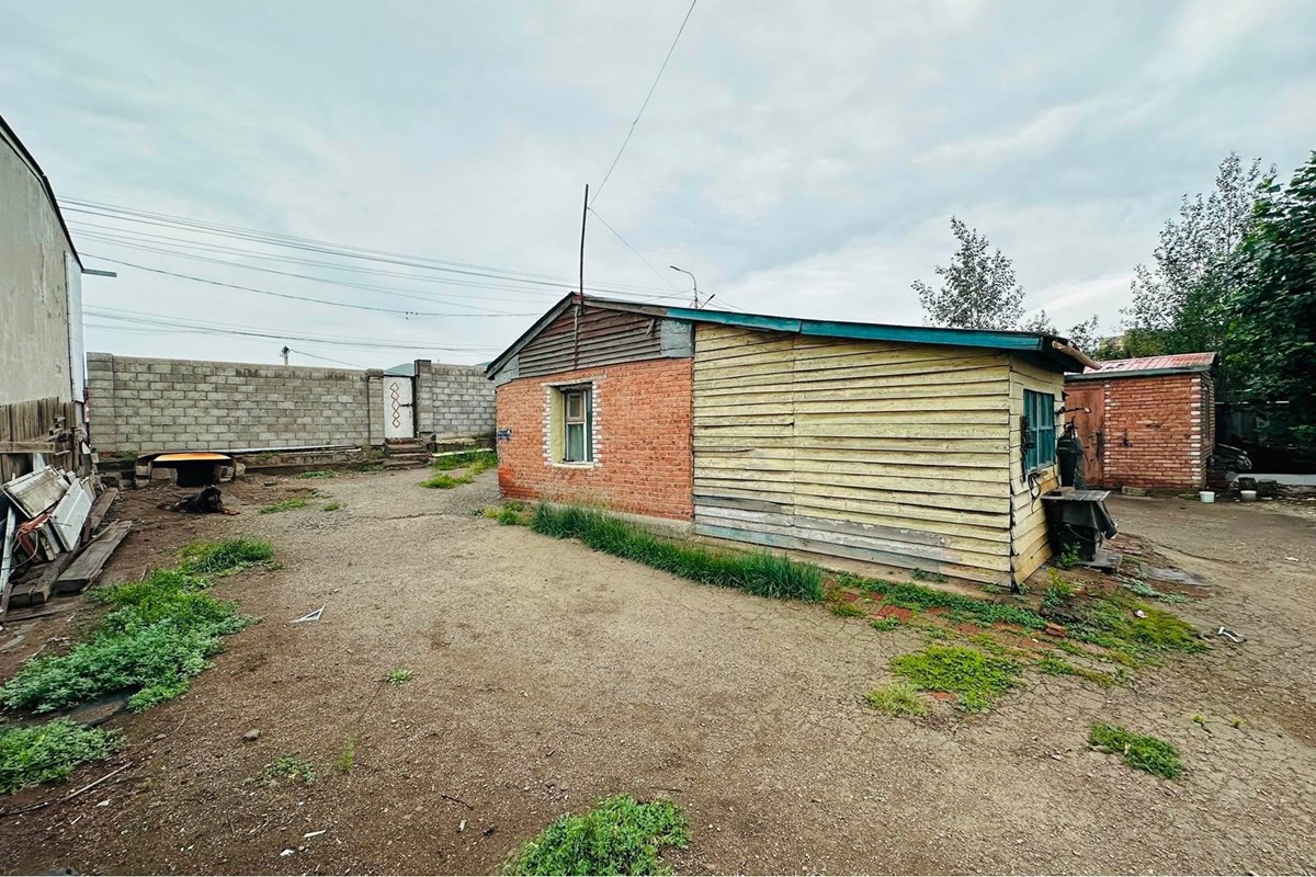 606m² land for sale — 10