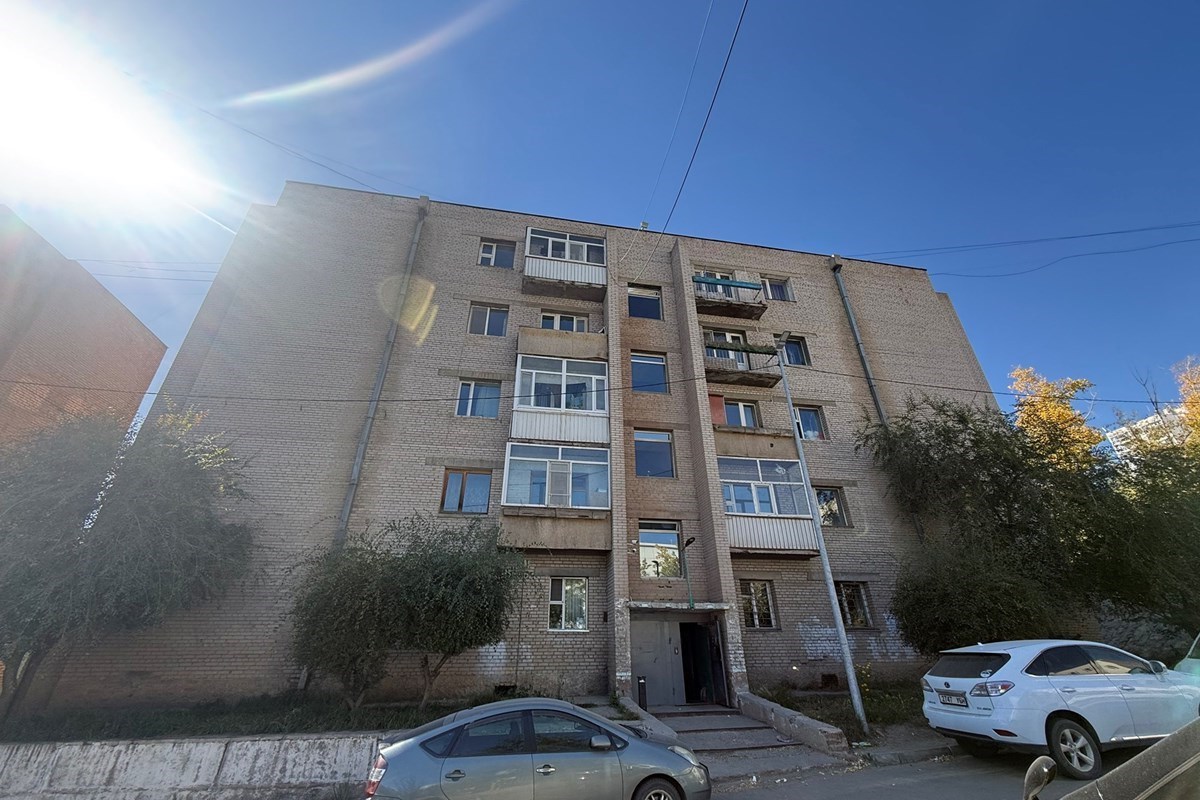 БЗД 15 хороолол 3 өрөө орон сууцыг түрээслэнэ.
