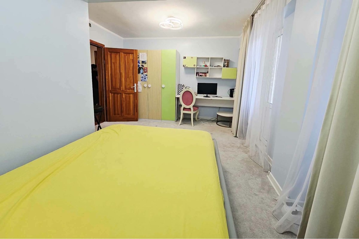 "Stunning 4-Bedroom Duplex in Vibrant Хан-Уул" — 11