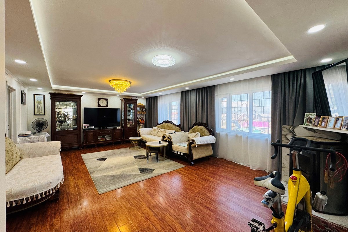 5-room yard house for sale — 2