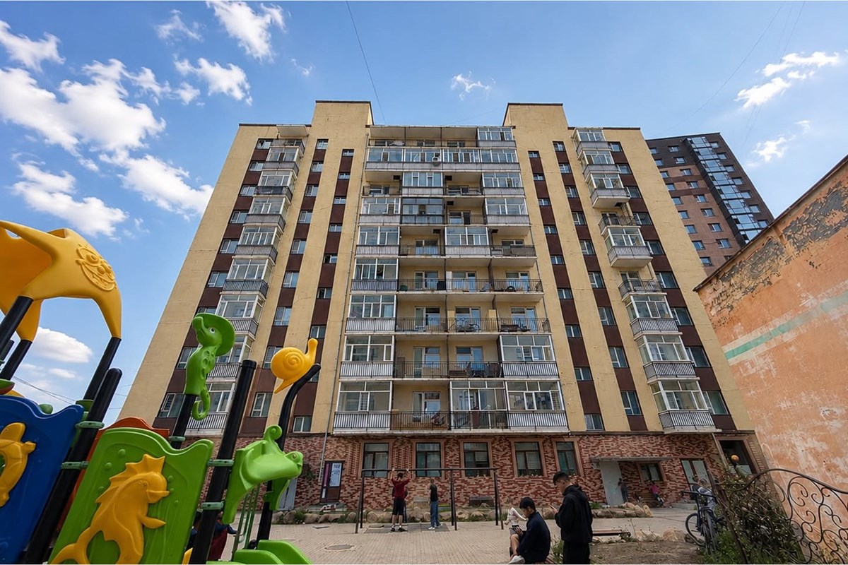 БЗД сувдан сондор хотхонд 2 өрөө байр худалдана