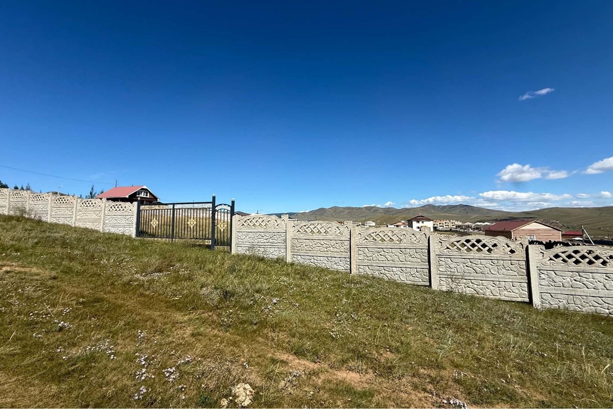 1200m² land for sale — 12