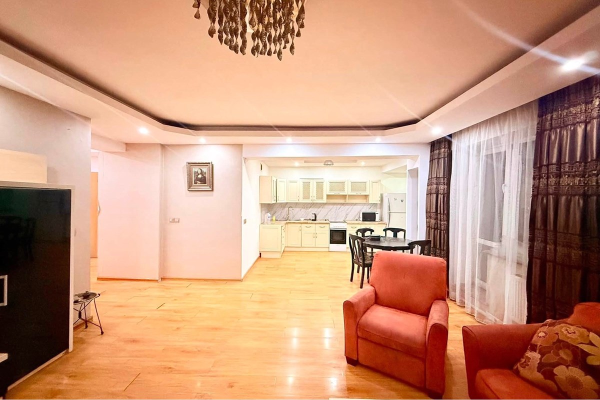 4-room apartment for rent — 4