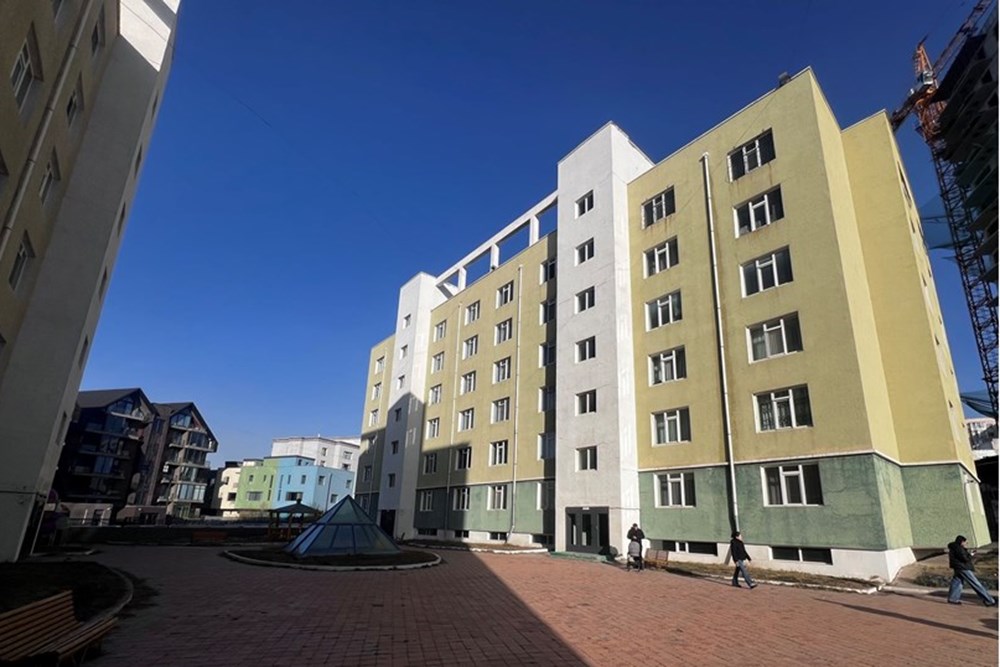 148мкв орон сууц зарна
