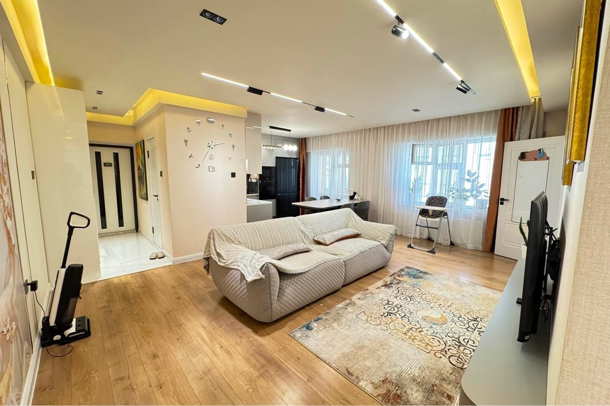 4-room apartment for sale — 2