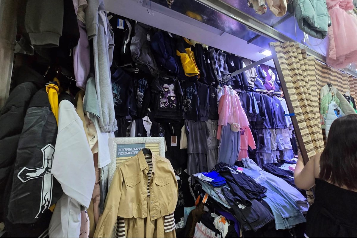 14.4m² retail space for sale — 4