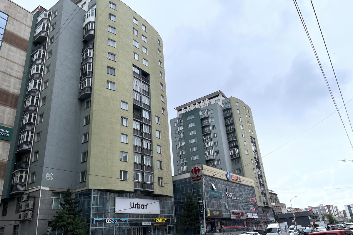12мкв гараж зарна
