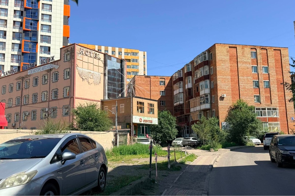 Төмөр зам 1 давхарт үйлчилгээний талбай худалдана — 2