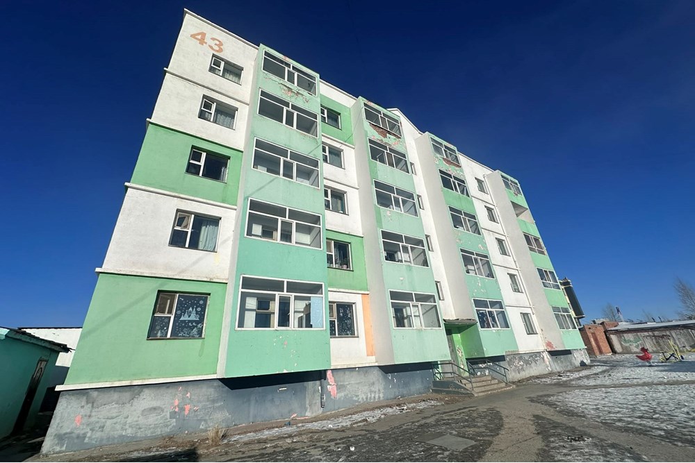 42мкв орон сууц зарна