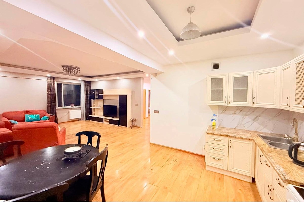 4-room apartment for rent — 3