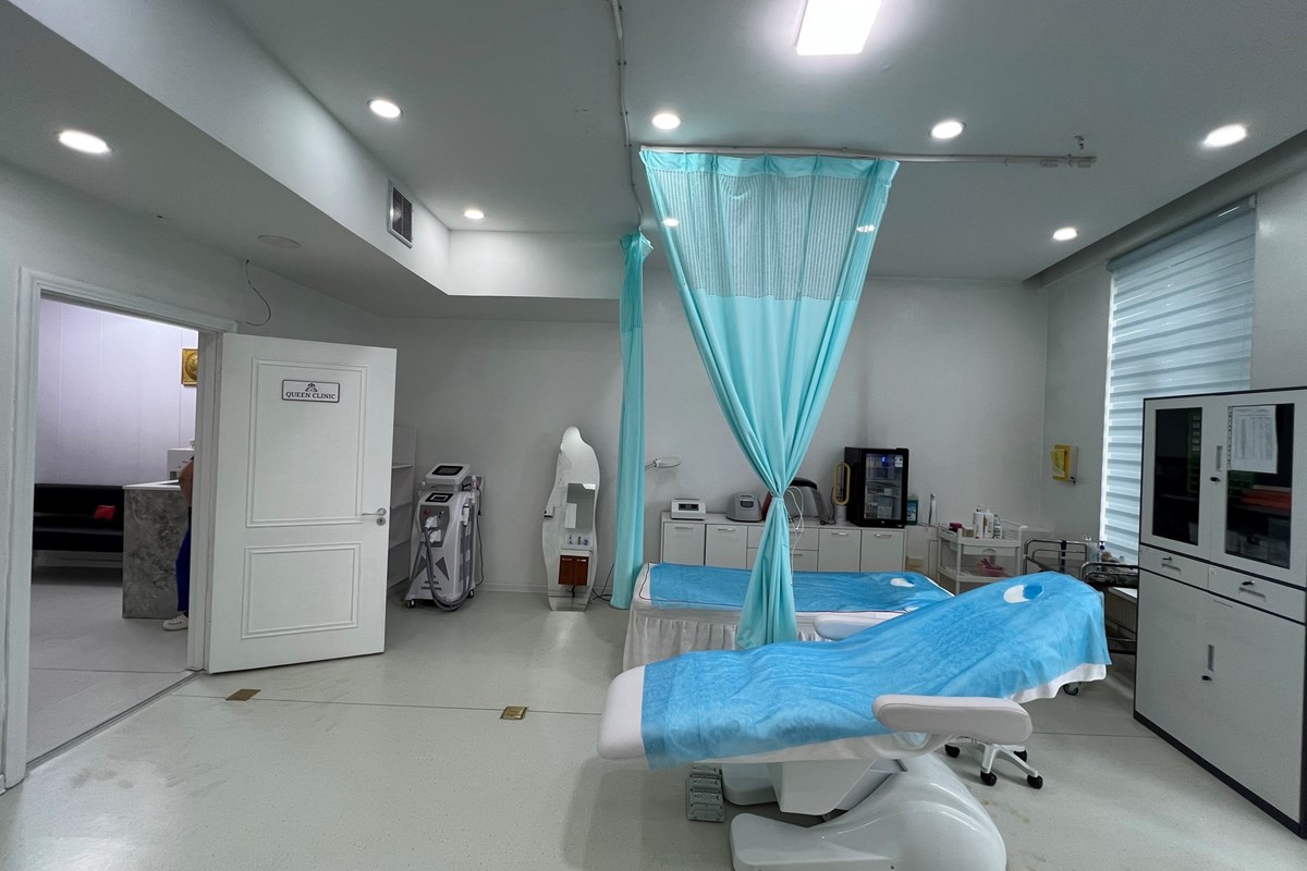 225.4m² retail space for rent — 8