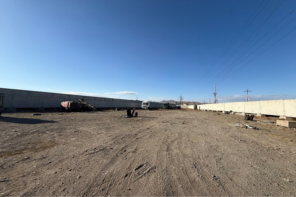 5647мкв газар түрээслүүлнэ