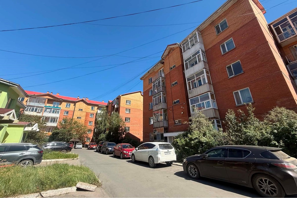 Оддын хотхонд 2 өрөө байр худалдана