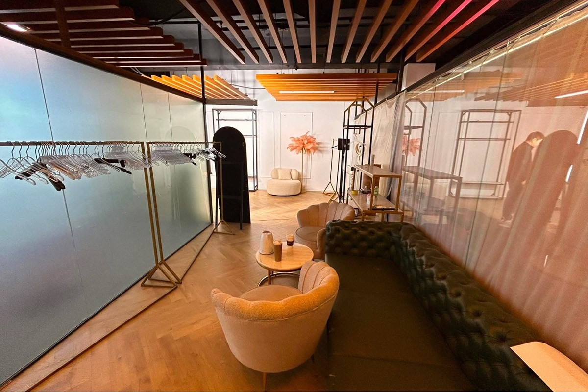 33.5m² retail space for sale — 4